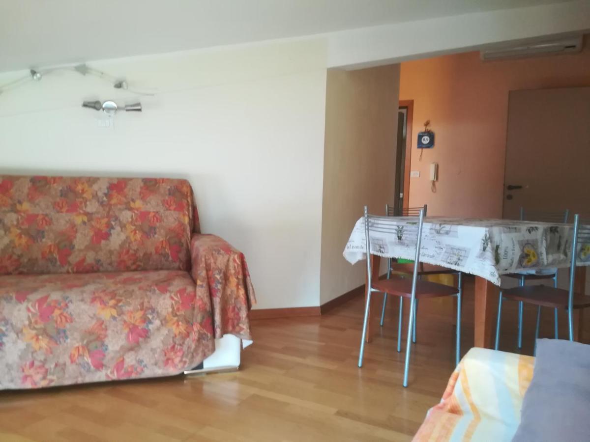 Mansarda Raggio Di Sole Bed & Breakfast Verona Luaran gambar